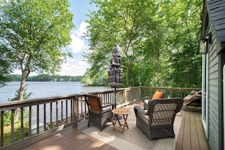 56 Carver St, Pembroke, MA 02359