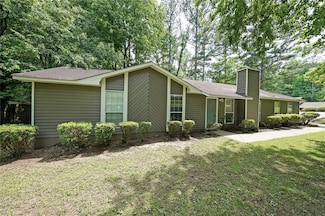5807 Christopher Ln, Lithonia, GA 30058