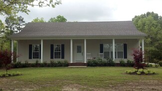 979 Falcon New Bethel Rd, Selmer, TN 38375