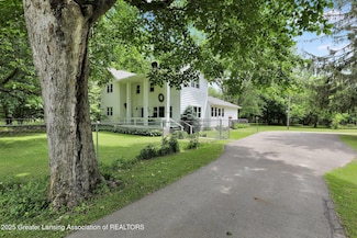 8767 Corrison Rd, Grand Ledge, MI 48837