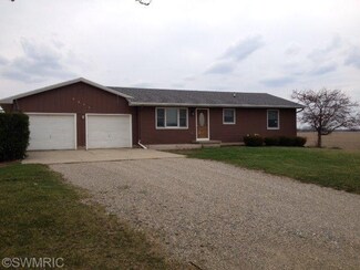 2645 Olmstead Rd, Muir, MI 48860