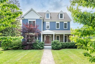 68 Fletcher Rd, Bedford, MA 01730