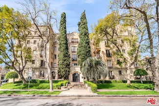 109 N Sycamore Ave Unit 304, Los Angeles, CA 90036
