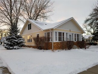 122 7th Ave SE, Pipestone, MN 56164