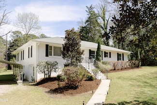 42 Oakwood Dr, Chapel Hill, NC 27517
