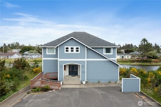 560 Point Brown Ave NE, Ocean Shores, WA 98569