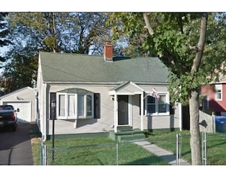 76 Merida St, Springfield, MA 01104