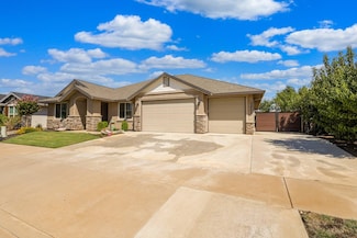 3222 Lemurian Rd, Redding, CA 96002