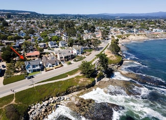 1226 W Cliff Dr, Santa Cruz, CA 95060