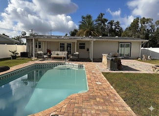 2310 25th Ave W, Bradenton, FL 34205