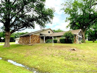 1065 Deer Creek, Pryor, OK 74361