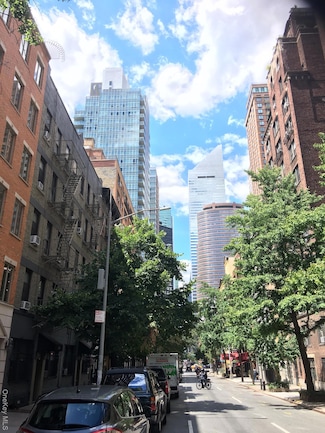 334 E 53rd St Unit 3A, New York, NY 10022