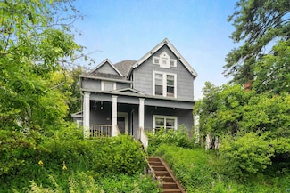 2101 E 1st St, Duluth, MN 55812
