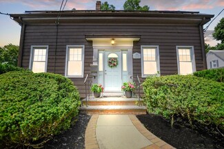 72 Elm St, Stoneham, MA 02180