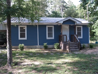 11131 Woodside Dr, Plantersville, TX 77363