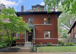 2909 Accomac St, Saint Louis, MO 63104