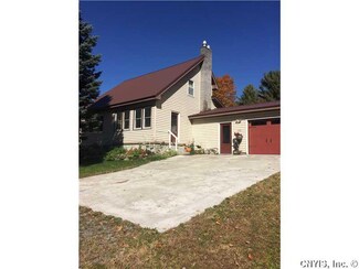 106 Canning Factory Rd, Pulaski, NY 13142