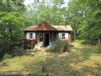 13 Gamble Ln, Great Cacapon, WV 25422