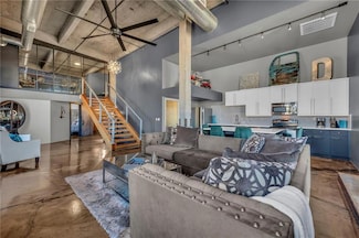 360 W Pershing Rd Unit 310, Kansas City, MO 64108