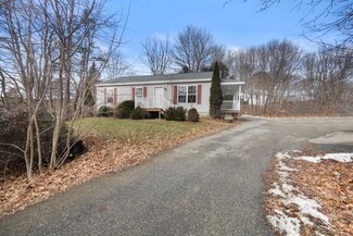 8 Washington St, Ellsworth, ME 04605
