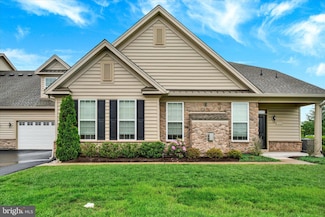 3330 Bushwood Dr, Perkasie, PA 18944