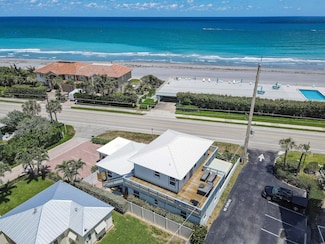 941 Ocean Dr, Juno Beach, FL 33408