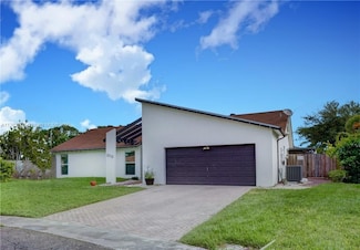 210 NE 2nd Ct, Dania, FL 33004