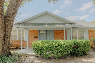 2712 Larkin Ave, Fort Worth, TX 76133