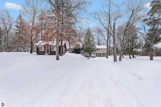 6444 Michigan 115, Cadillac, MI 49601