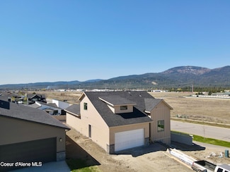6631 W Portrush Dr, Rathdrum, ID 83858