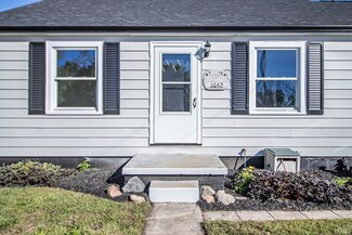 1052 S Burlington Dr, Muncie, IN 47302
