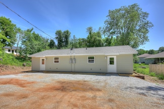 1601 Ridgewood Rd, Neosho, MO 64850