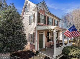 431 S King St, Leesburg, VA 20175
