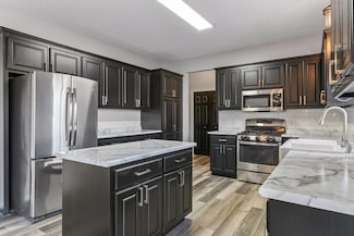 1965 Fountain Ln, Waconia, MN 55387