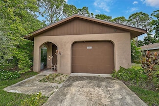 1862 Rita St, Sarasota, FL 34231