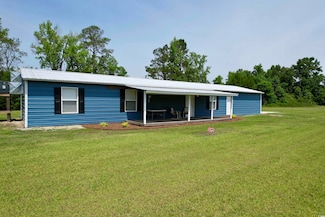 445 W Willow Pond Rd, Johnsonville, SC 29555