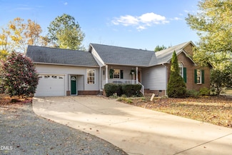69 Deer Run Ct, Angier, NC 27501