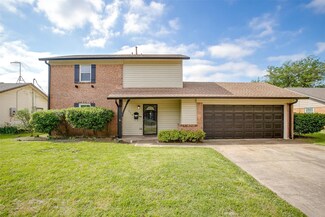 516 E Mission St, Crowley, TX 76036