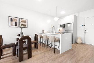 200 Monticello Ave Unit 401, Jersey City, NJ 07304