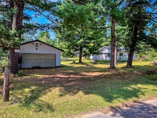 2098 Timber Ln, Harrison, MI 48625