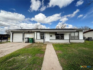 3302 Glendale St, Victoria, TX 77901