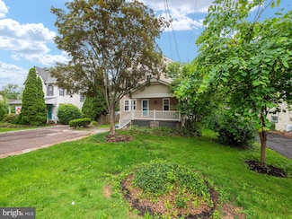 408 Summit Ave, Fort Washington, PA 19034