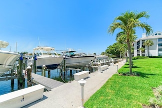 342 Bay Colony Dr N, Juno Beach, FL 33408