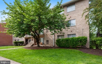 7997 Audubon Ave Unit 303, Alexandria, VA 22306