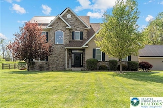 4164 Tank Farm Rd, Emmaus, PA 18049