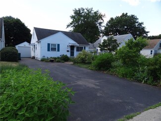 79 Salem Rd, Rochester, NY 14622