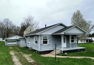 303 W 7th St, Georgetown, IL 61846