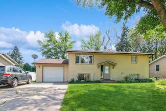 1101 Mitchell Dr, Faribault, MN 55021