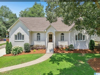 309 Palace Dr, Trussville, AL 35173