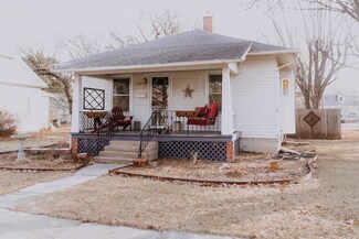 520 Locust St, Halstead, KS 67056